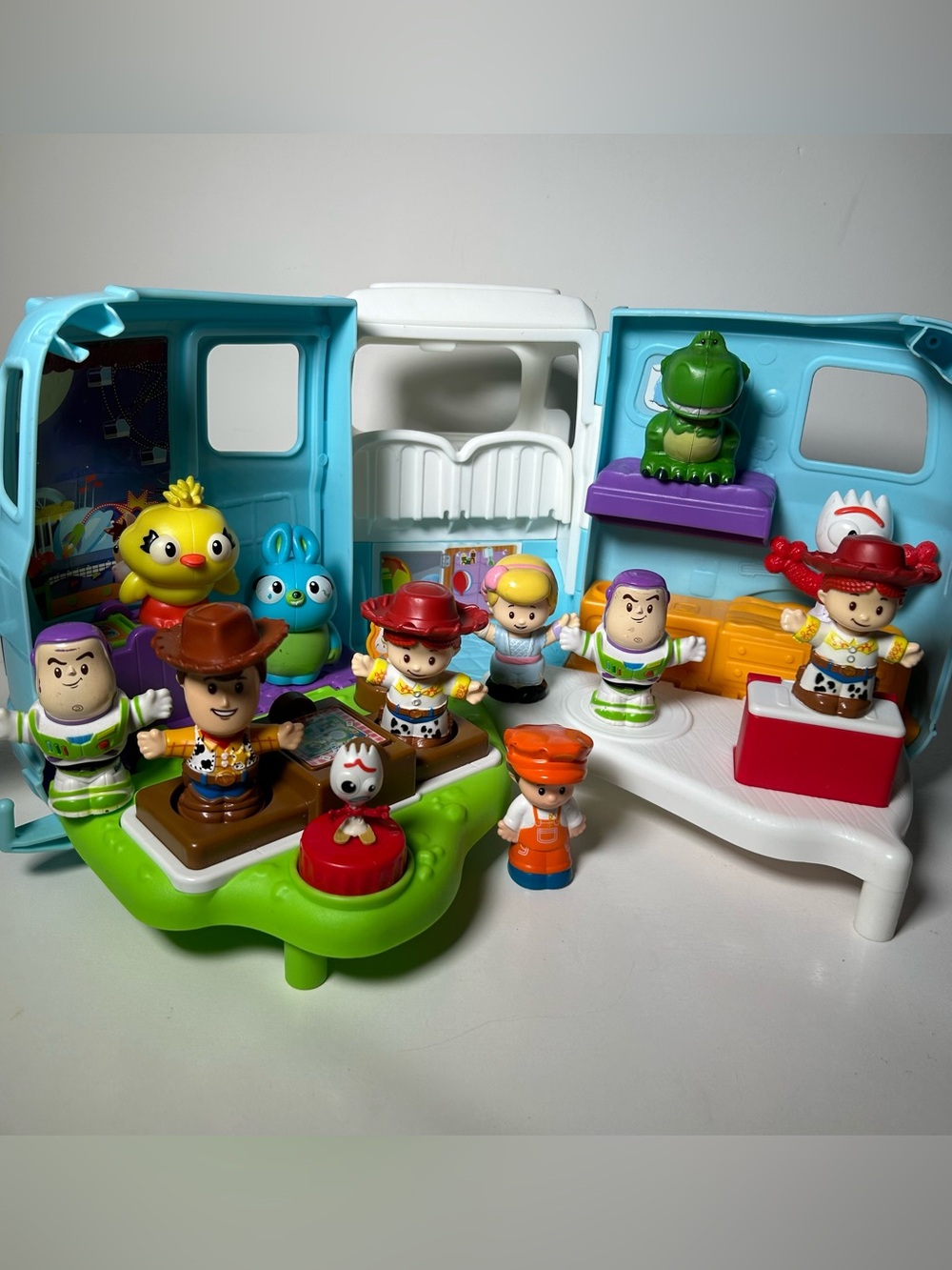 Toy Story 4 RV Fisher Price Little People 10+ Figures Disney Pixar Woody Bo Buzz